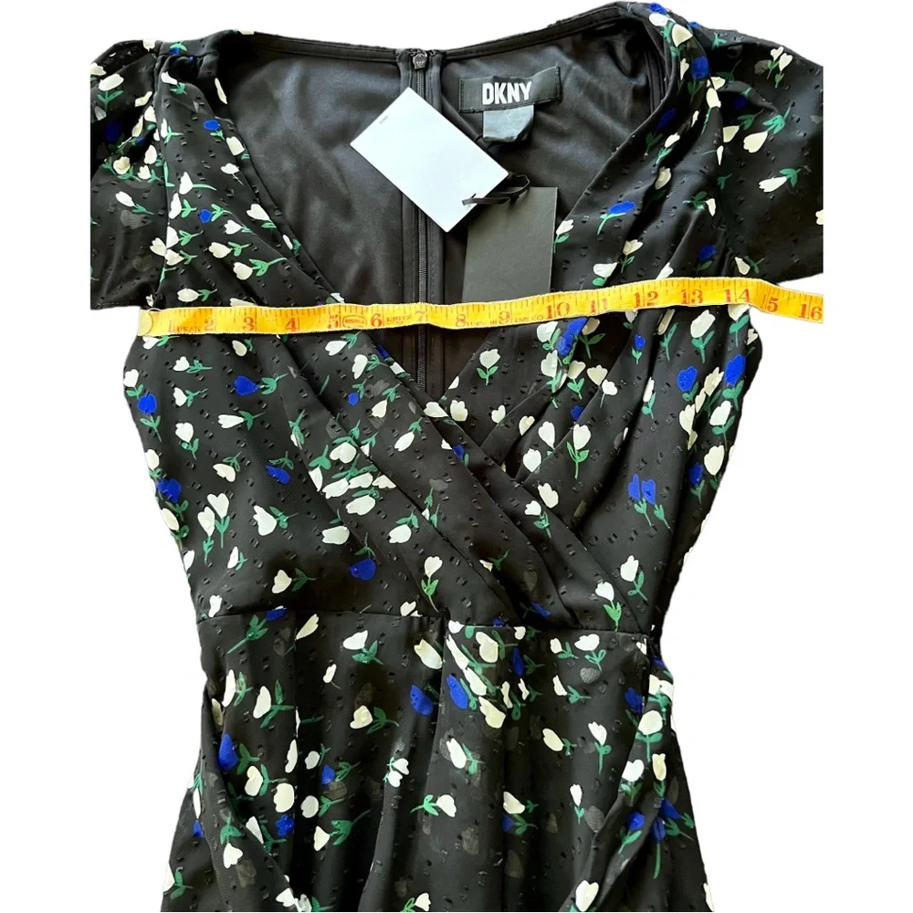DKNY Spring Dress - Picture 2 of 7